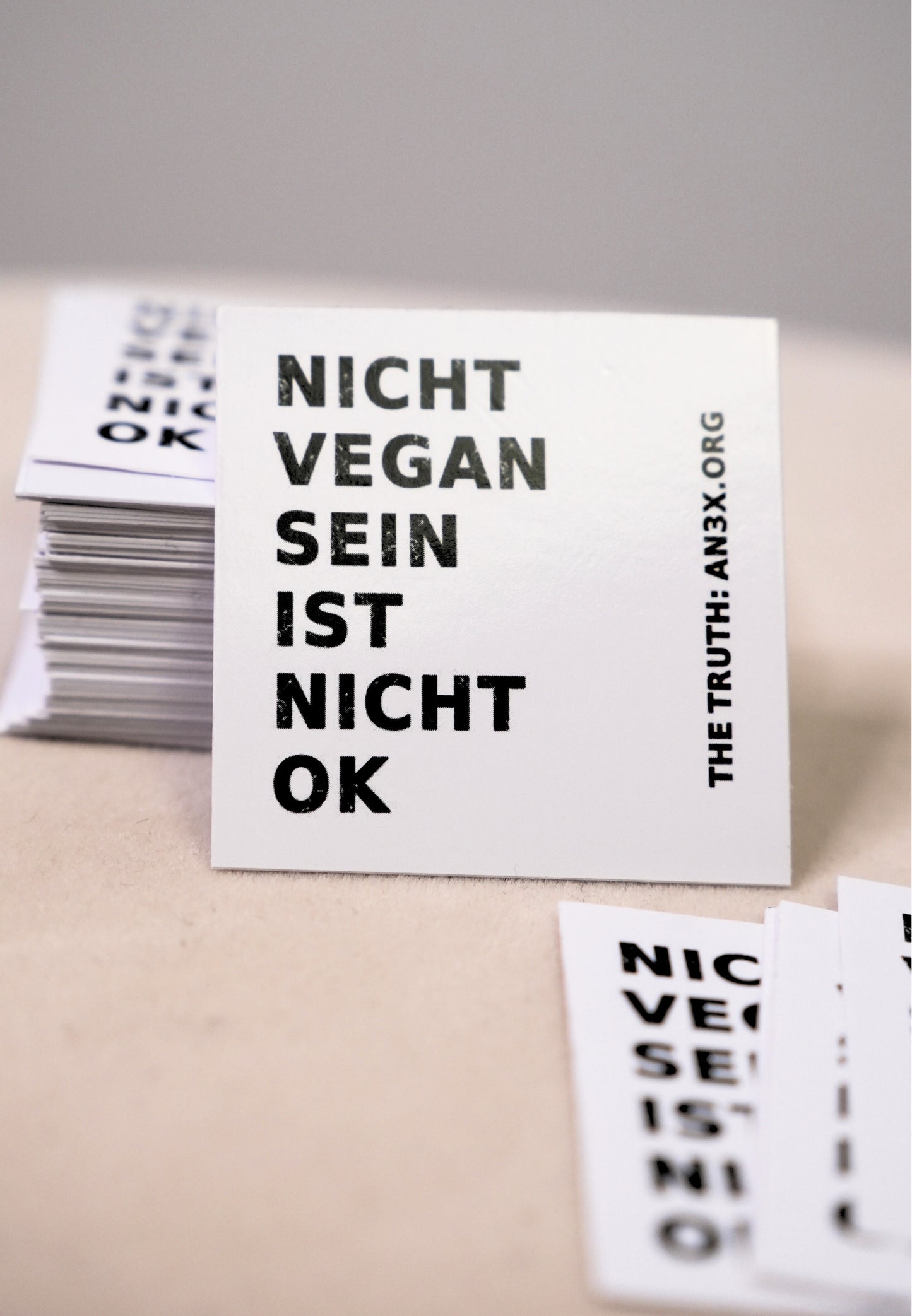 DIE STICKER