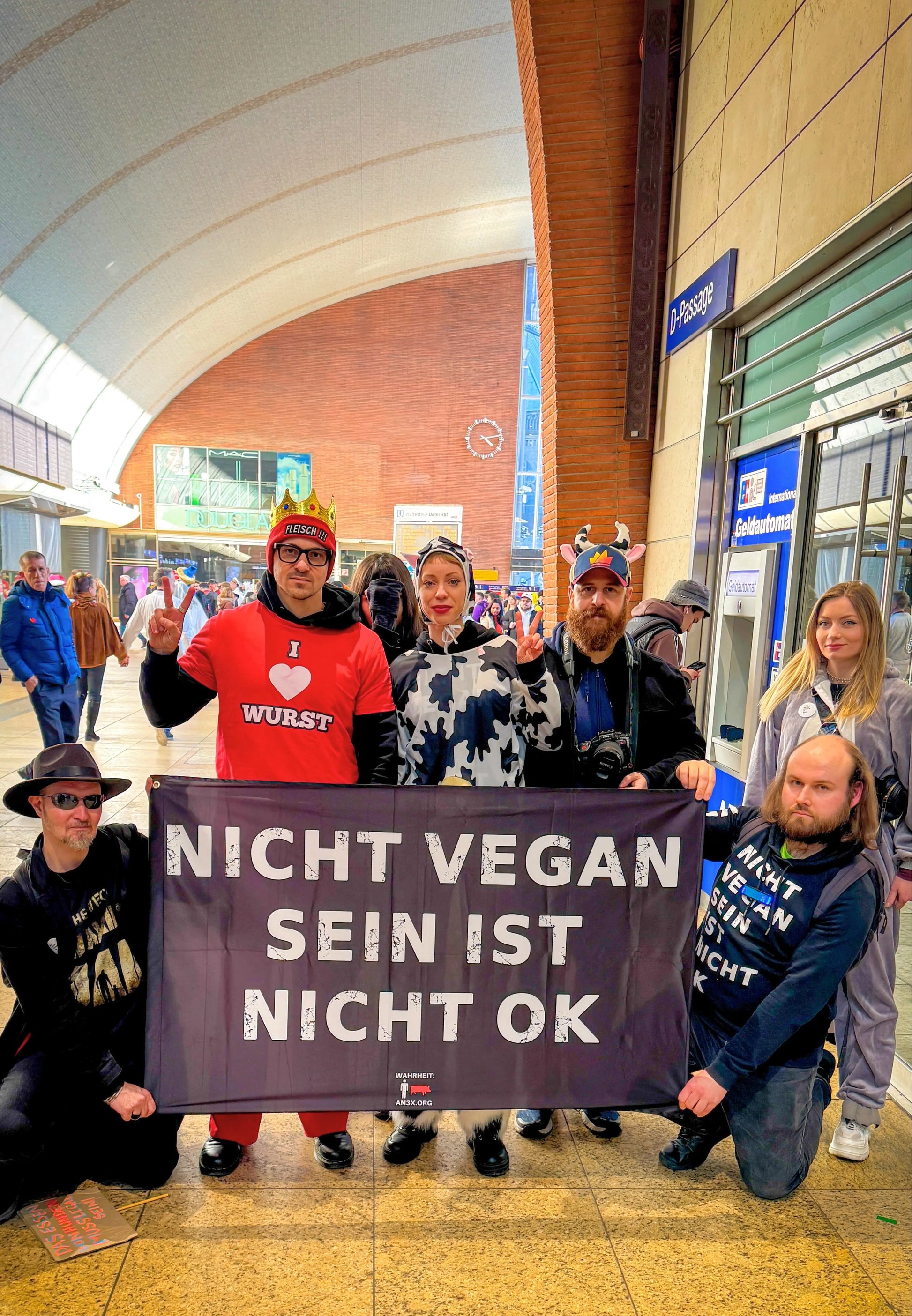 DIE FLAGGE NVSINO