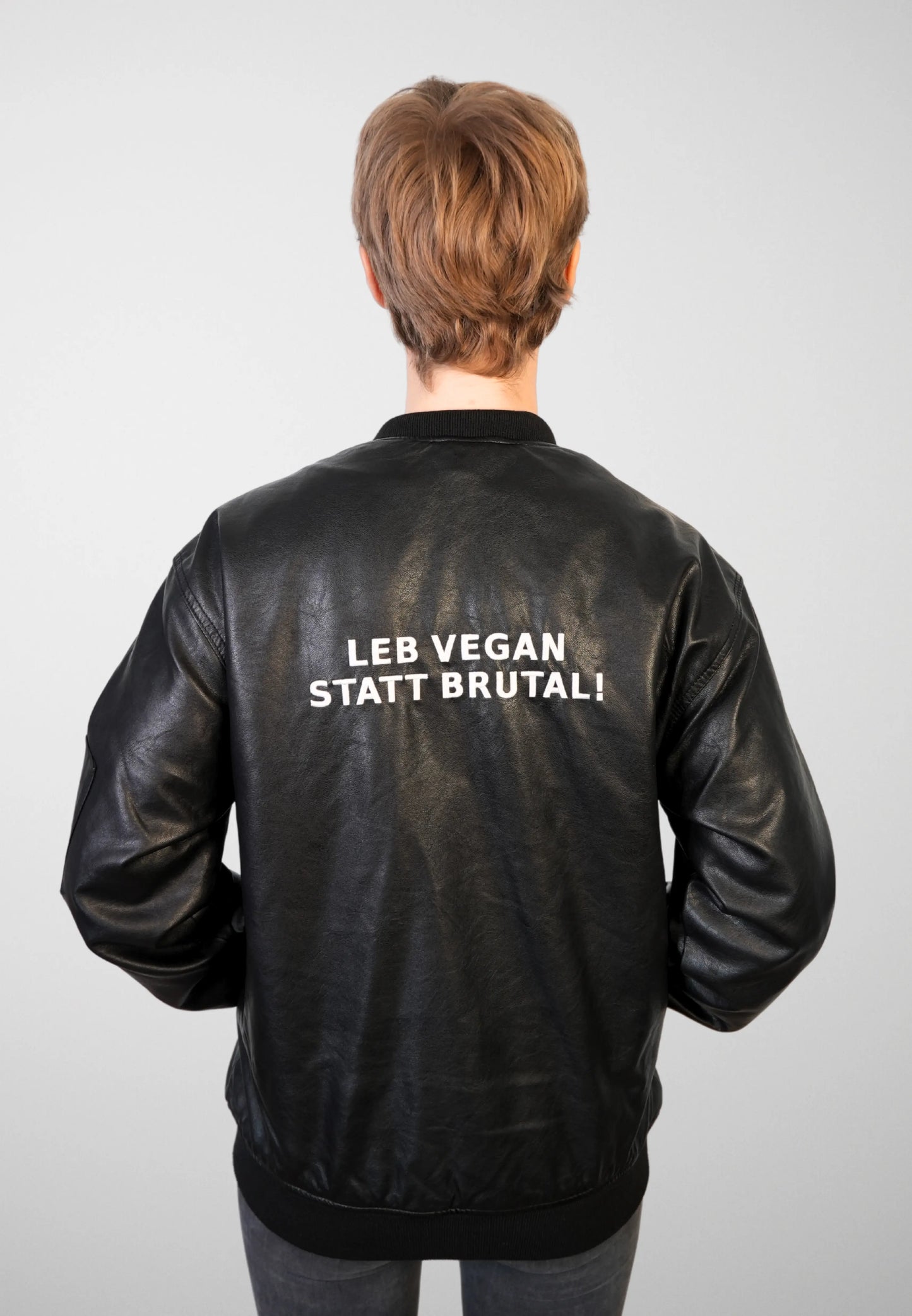 DIE NICHT-LEDERJACKE NVSINO